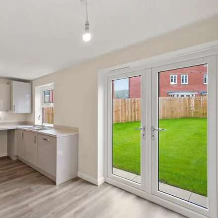 Rent this 3 bed house on Willow Walk in Barnsley, S35 0ES