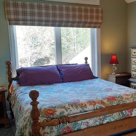 Rent this 3 bed house on Hancock County in Maine, USA