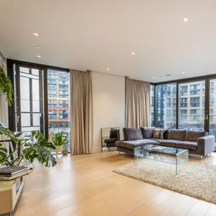 Buy this 3 bed apartment on 3 Merchant Square in London, W2 1AS