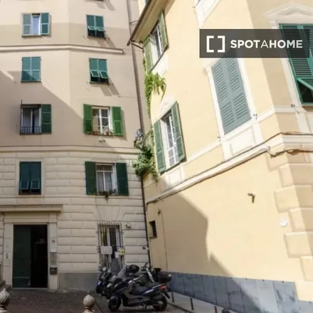 Image 2 - Via di San Bernardo, 25 rosso, 16123 Genoa Genoa, Italy - Apartment for rent