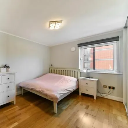 Image 7 - unnamed road, London, TW8 0FB, United Kingdom - Apartment for sale