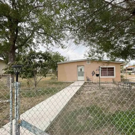 Buy this 3 bed house on 129 King Drive in Val Verde Park, Val Verde County