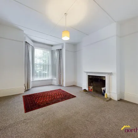 Image 2 - Pevensey Road, Eastbourne, BN21 3HS, United Kingdom - Apartment for rent