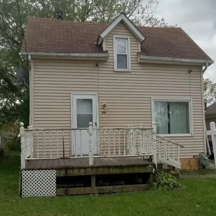 Buy this 2 bed house on 430 Indiana Avenue in Lorain, OH 44052