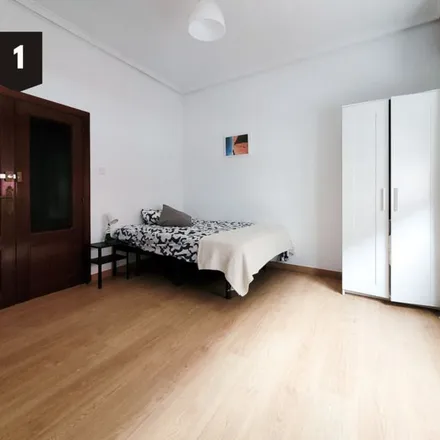Rent this 1 bed apartment on Avenida de Ramón y Cajal / Ramón y Cajal etorbidea in 25, 48014 Bilbao
