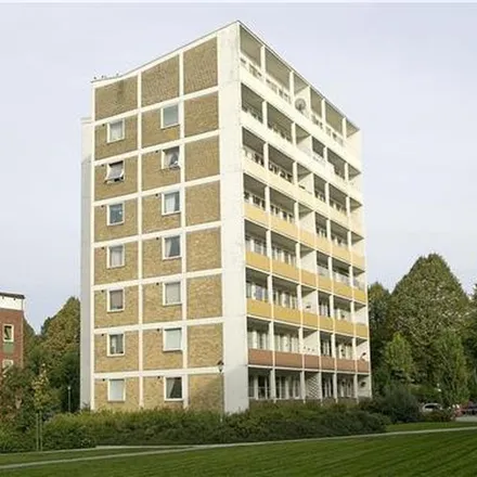 Rent this 3 bed apartment on Sorgenfrivägen 27 in 214 40 Malmo, Sweden