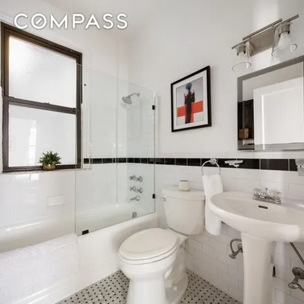Image 5 - 205 West 54th Street, New York, NY 10019, USA - Apartment for sale