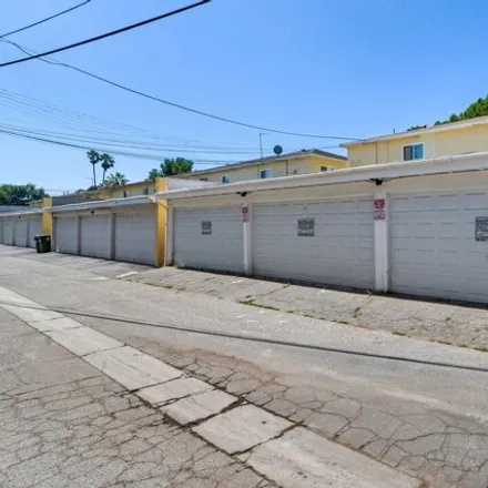 Image 7 - 5914 Coldwater Canyon Avenue, Los Angeles, CA 91607, USA - House for sale