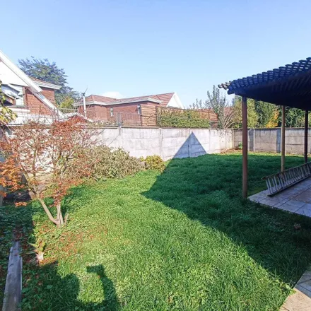 Rent this 4 bed house on Avenida Gabriela Mistral 02586 in 480 2670 Temuco, Chile