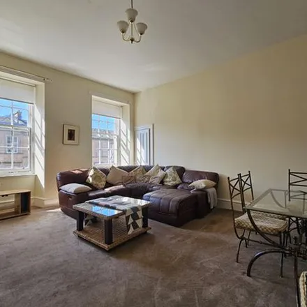Rent this 5 bed apartment on Baliol Street in Glasgow, G3 6UT