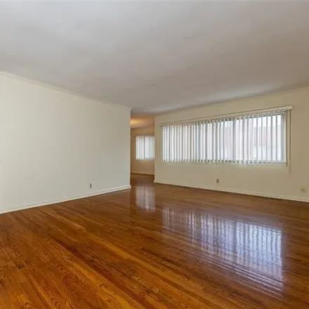Image 7 - Golfview, 3363 Warrensville Center Road, Shaker Heights, OH 44128, USA - Apartment for rent