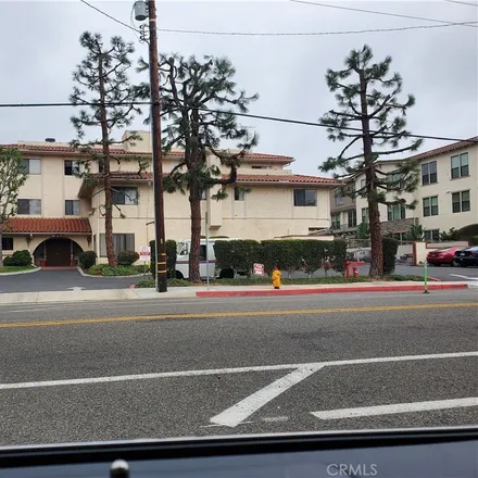 Rent this 1 bed condo on 18911 Delaware Street in La Bolsa, Huntington Beach