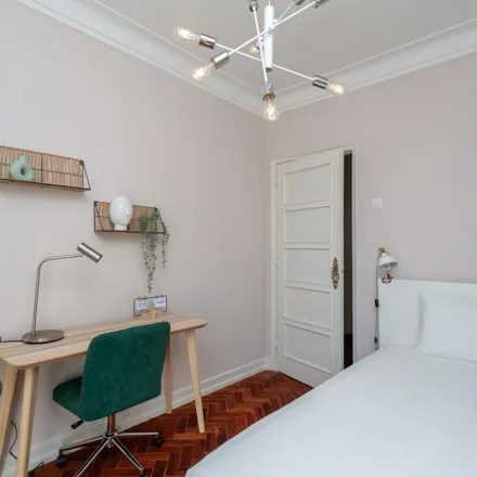 Rent this 6 bed room on Loja Alegria in Rua Primeiro de Maio, 1300-342 Lisbon