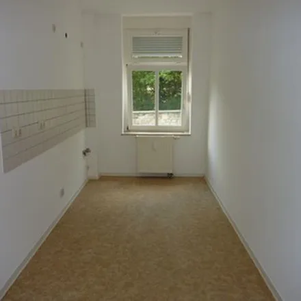 Image 6 - Amtsgericht, Friedrichsstraße 18, 06667 Weißenfels, Germany - Apartment for rent