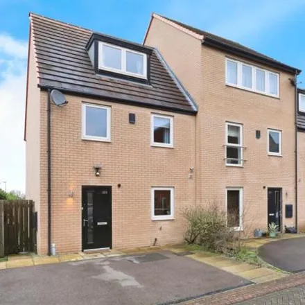 Buy this 3 bed townhouse on Rotherham Road/Meadow Street in Rotherham Road, Dinnington