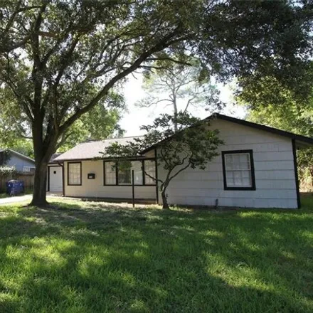 Buy this 3 bed house on Church of Christ in 22nd Avenue North, Texas City