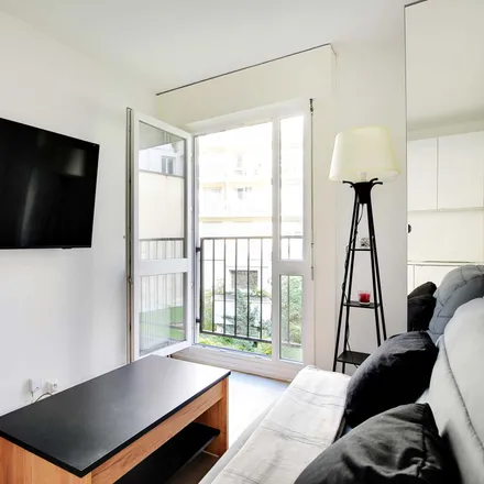 Rent this studio apartment on 39 Rue Labat in 75018 Paris, France