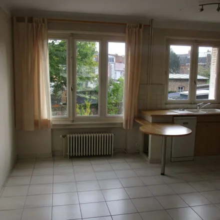 Image 5 - Résidence de l'Aigle, Square de l'Aigle, 62000 Arras, France - Apartment for rent