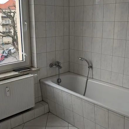 Image 2 - Dorotheenstraße 1, 06108 Halle (Saale), Germany - Apartment for rent