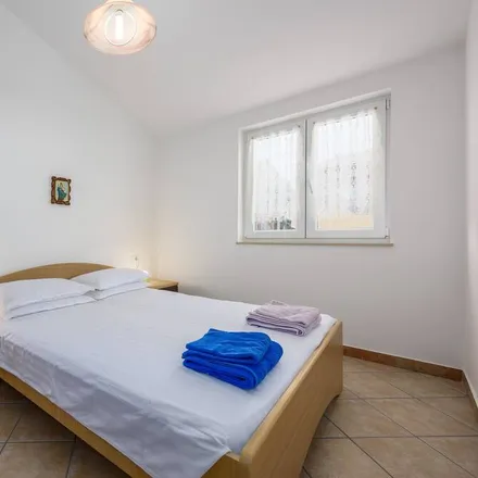 Image 5 - 52470 Lovrečica - San Lorenzo, Croatia - Apartment for rent