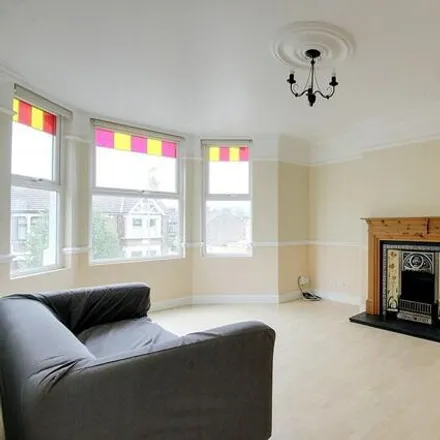 Image 2 - 469 Hale End Road, London, E4 9PT, United Kingdom - Apartment for rent