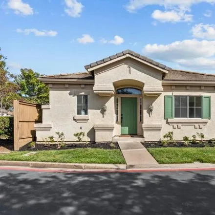 Buy this 3 bed house on 600 Aylsham Court in Folsom, CA 95630