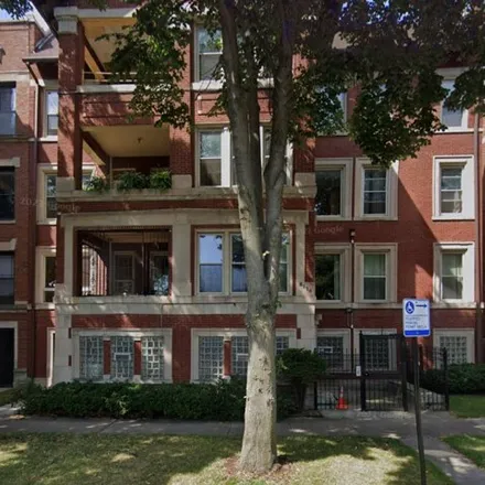 Rent this 4 bed condo on 5112-5114 South Greenwood Avenue in Chicago, IL 60615