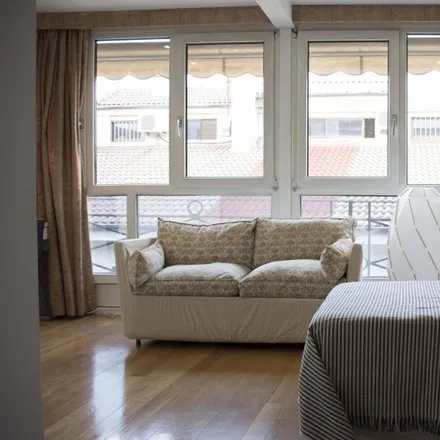 Rent this 5 bed room on Madrid in Shower & Gay Sex Bar, Calle de Pelayo