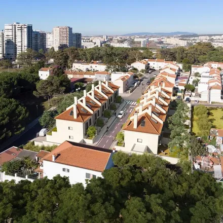 Image 4 - Embassy of Czech Republic, Rua Pêro de Alenquer 14, 1400-294 Lisbon, Portugal - Apartment for rent