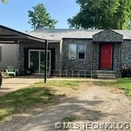 Buy this 3 bed house on 168 Grimes Avenue in Holdenville, OK 74848