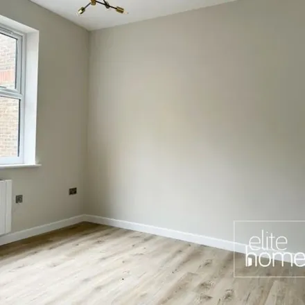 Rent this 1 bed apartment on London Road in London, TW1 3RZ