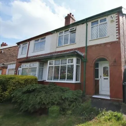 Buy this 3 bed duplex on Hale Road in Widnes, WA8 8DQ