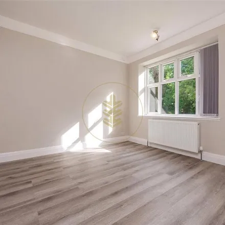 Rent this 3 bed apartment on Princes Court in 55 Shoot-up Hill, London