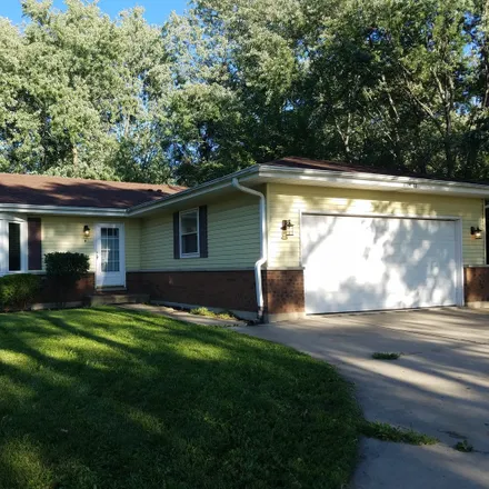 Buy this 3 bed house on 701 Kent Court in Hanover Park, IL 60133