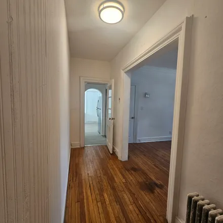 Image 2 - #1, 281 19th Avenue, Paterson, Paterson - Apartment for rent