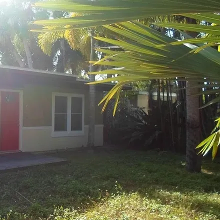 Rent this 2 bed house on 173 Island Circle in Siesta Key, FL 34242