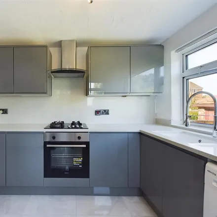 Image 3 - 232 Carter Knowle Avenue, Sheffield, S11 9FT, United Kingdom - Duplex for rent