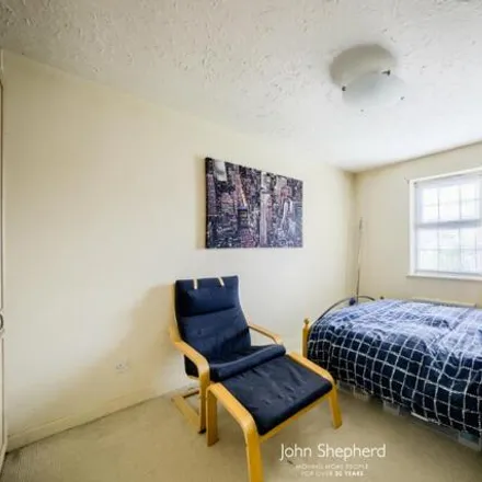 Image 4 - Ledwell, Dickens Heath, B90 1SL, United Kingdom - Apartment for sale