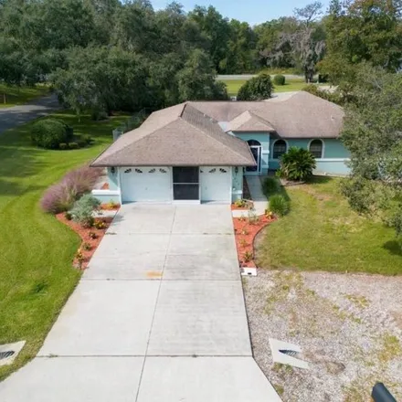 Buy this 3 bed house on East Windmill Drive in Arlington, Citrus County