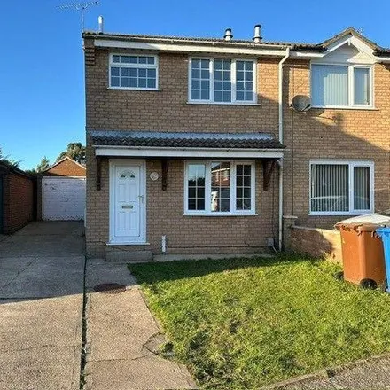 Rent this 3 bed duplex on Coleness Road in Ipswich, IP3 0SD