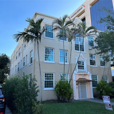 Image 7 - 130 Antiquera Avenue, Coral Gables, FL 33134, USA - Apartment for rent