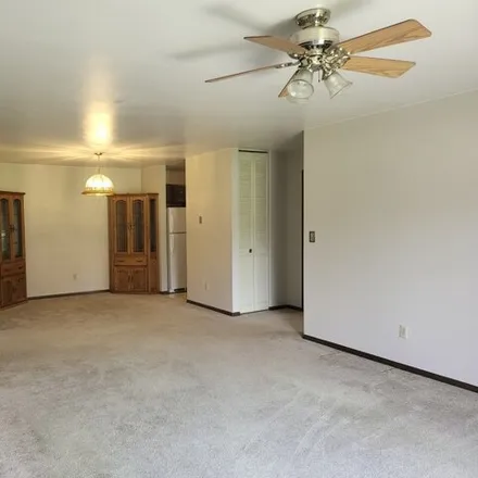 Image 4 - North University Drive, West Bend, WI 53095, USA - Condo for sale