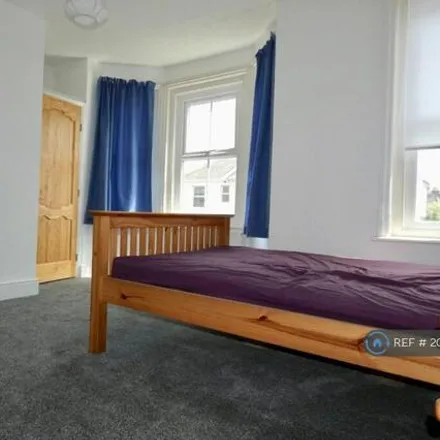 Rent this 5 bed duplex on 21 Morris Road in Bedford Place, Southampton