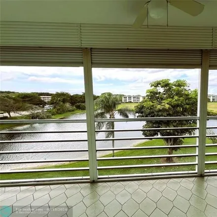 Rent this 1 bed condo on 2900 Victoria Place in Coconut Creek Park, Coconut Creek