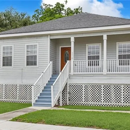 Buy this 3 bed house on 5516 Wilton Drive in New Orleans, LA 70122