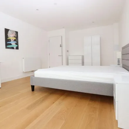 Rent this 5 bed apartment on The Galleria in Rennie Street, London