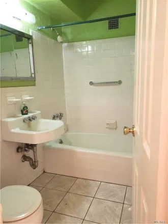 Image 7 - 84-67 170th Street, New York, NY 11432, USA - Condo for sale