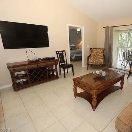 Image 5 - 295 Robin Hood Circle, Collier County, FL 34104, USA - Condo for rent