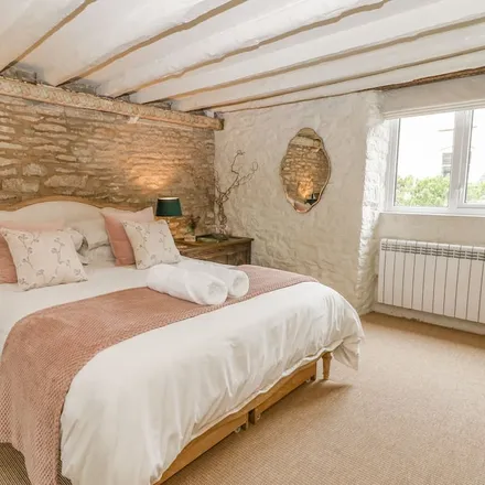 Rent this 1 bed townhouse on Minchinhampton in GL6 9JA, United Kingdom