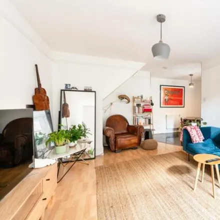 Image 1 - Tolchurch, Dartmouth Close, London, W11 1DT, United Kingdom - Apartment for sale